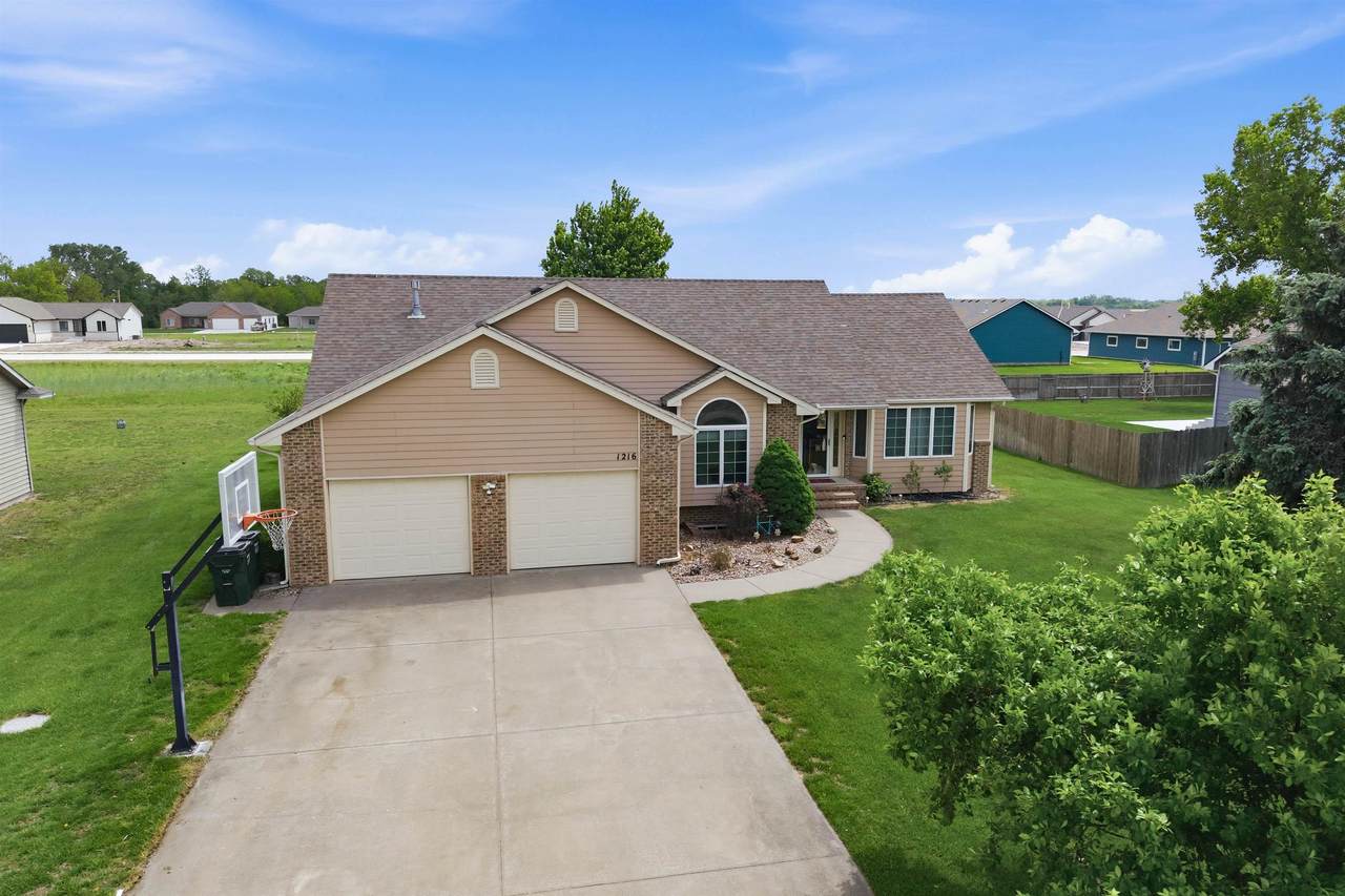 1216 Chestnut St. - Photo 1