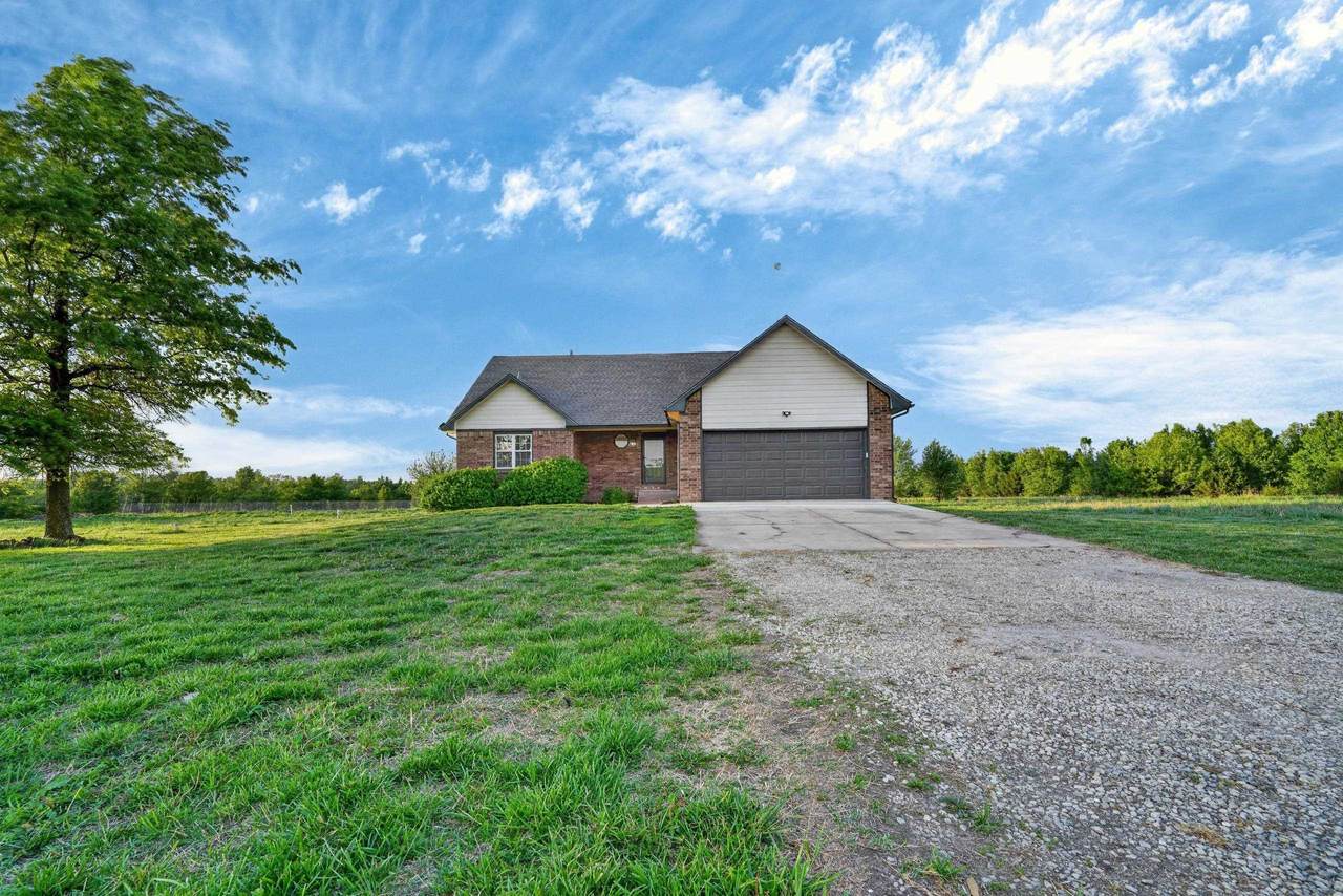 13610 Deerfield Trl - Photo 1