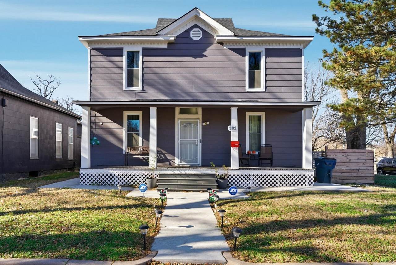 301 Exposition St - Photo 1