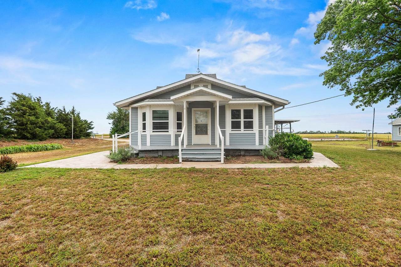 30121 63rd Street S - Photo 1