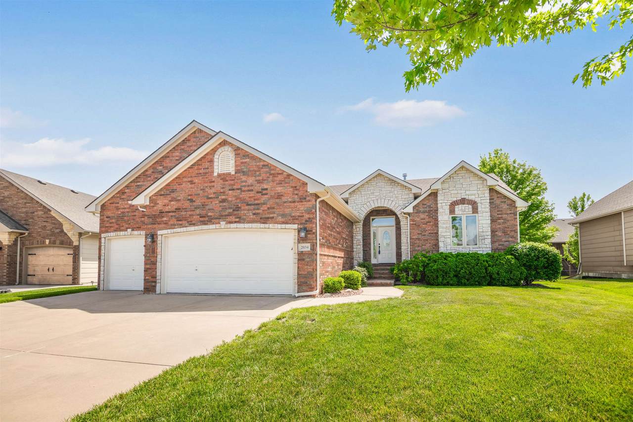 2034 Sierra Hills Ct - Photo 1
