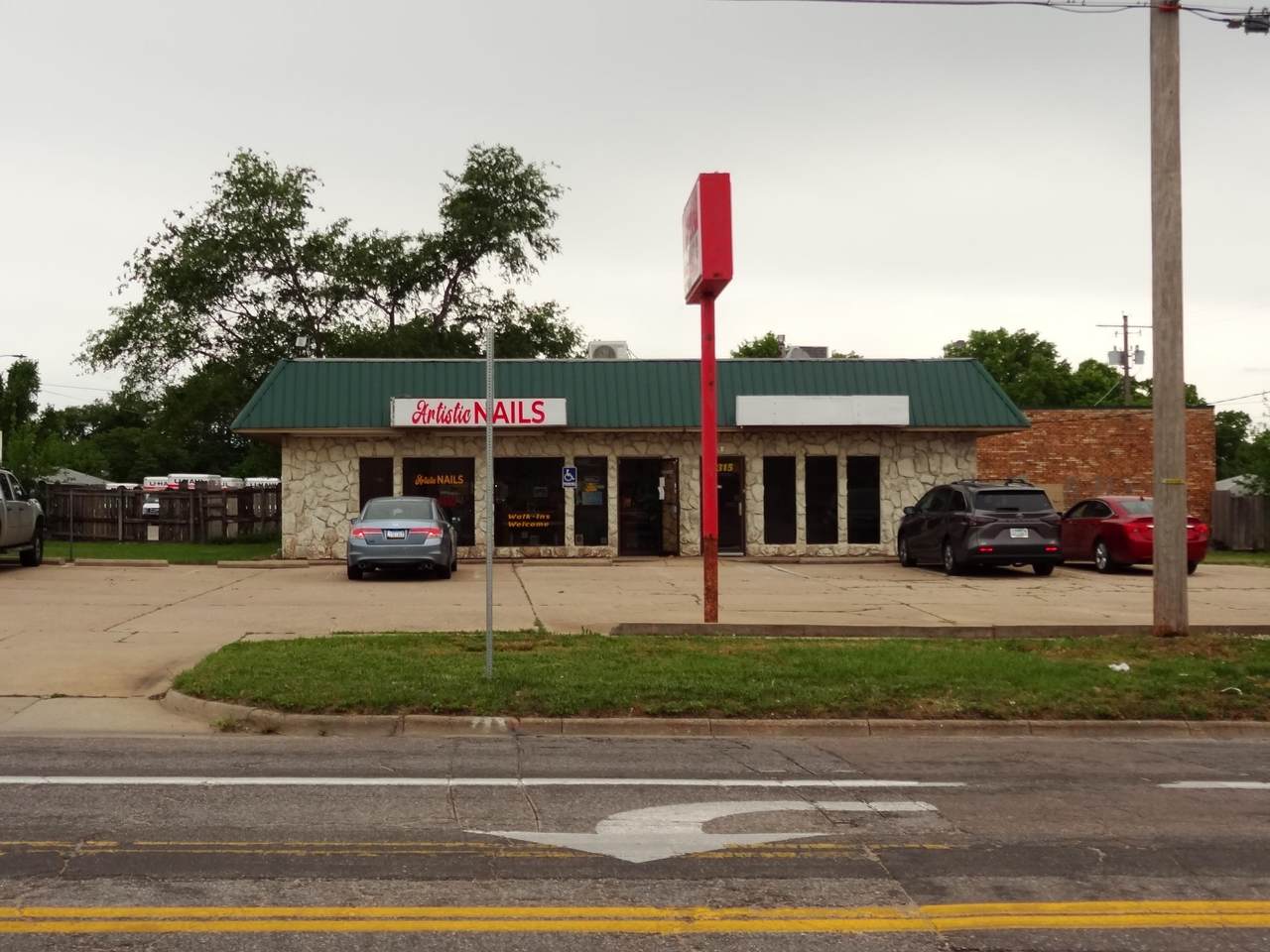 6315/6317 Lincoln Street - Photo 1