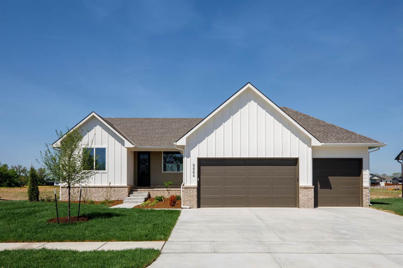 8884 Bradford St - Photo 1
