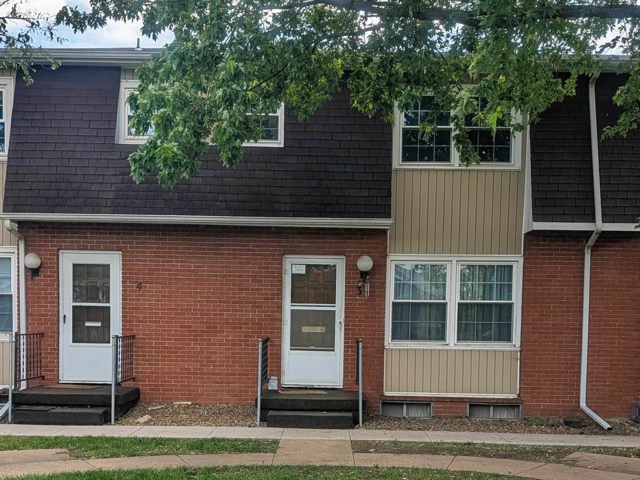 404 Washington - Photo 1