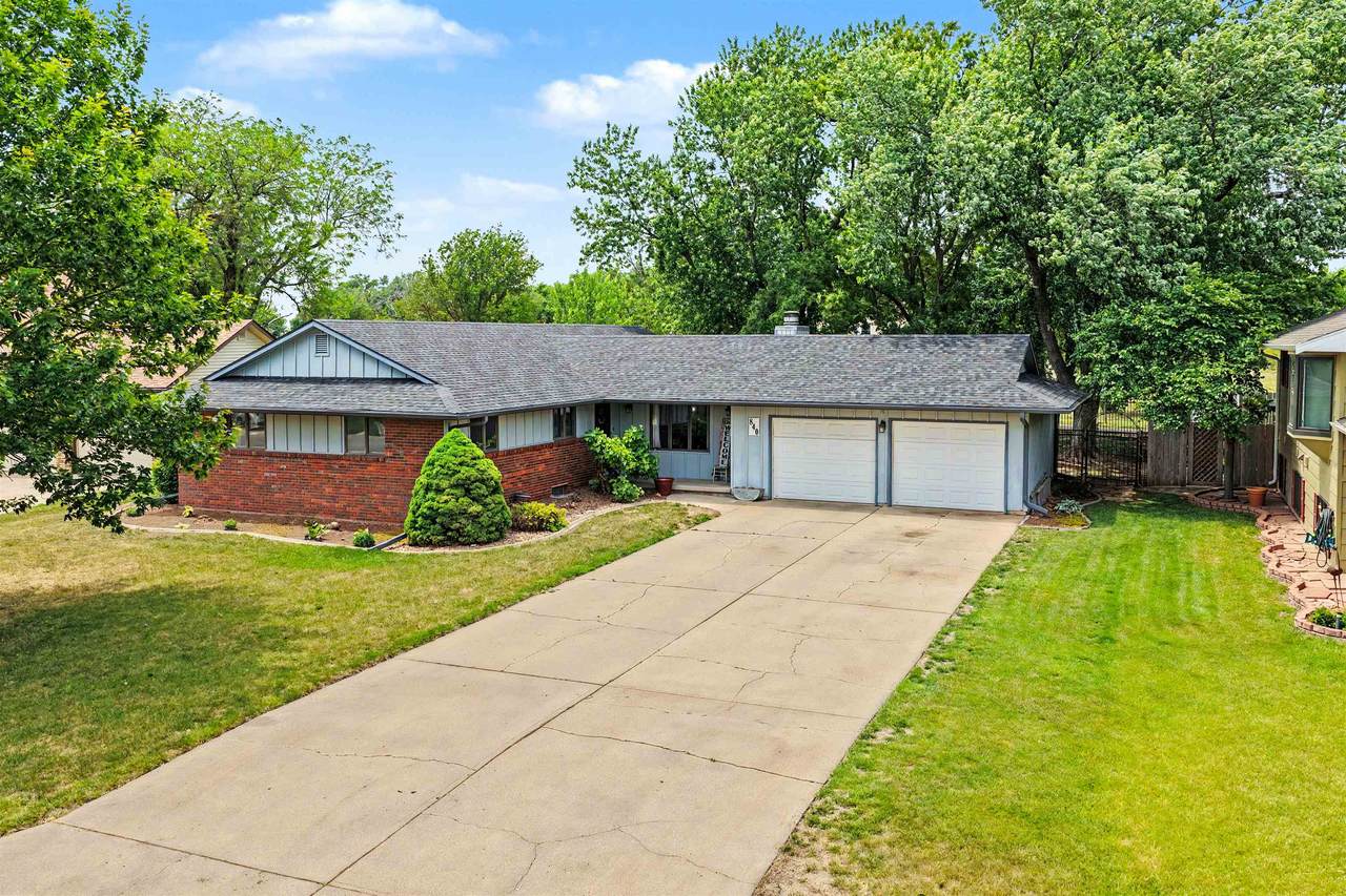 840 Pine Ct - Photo 1