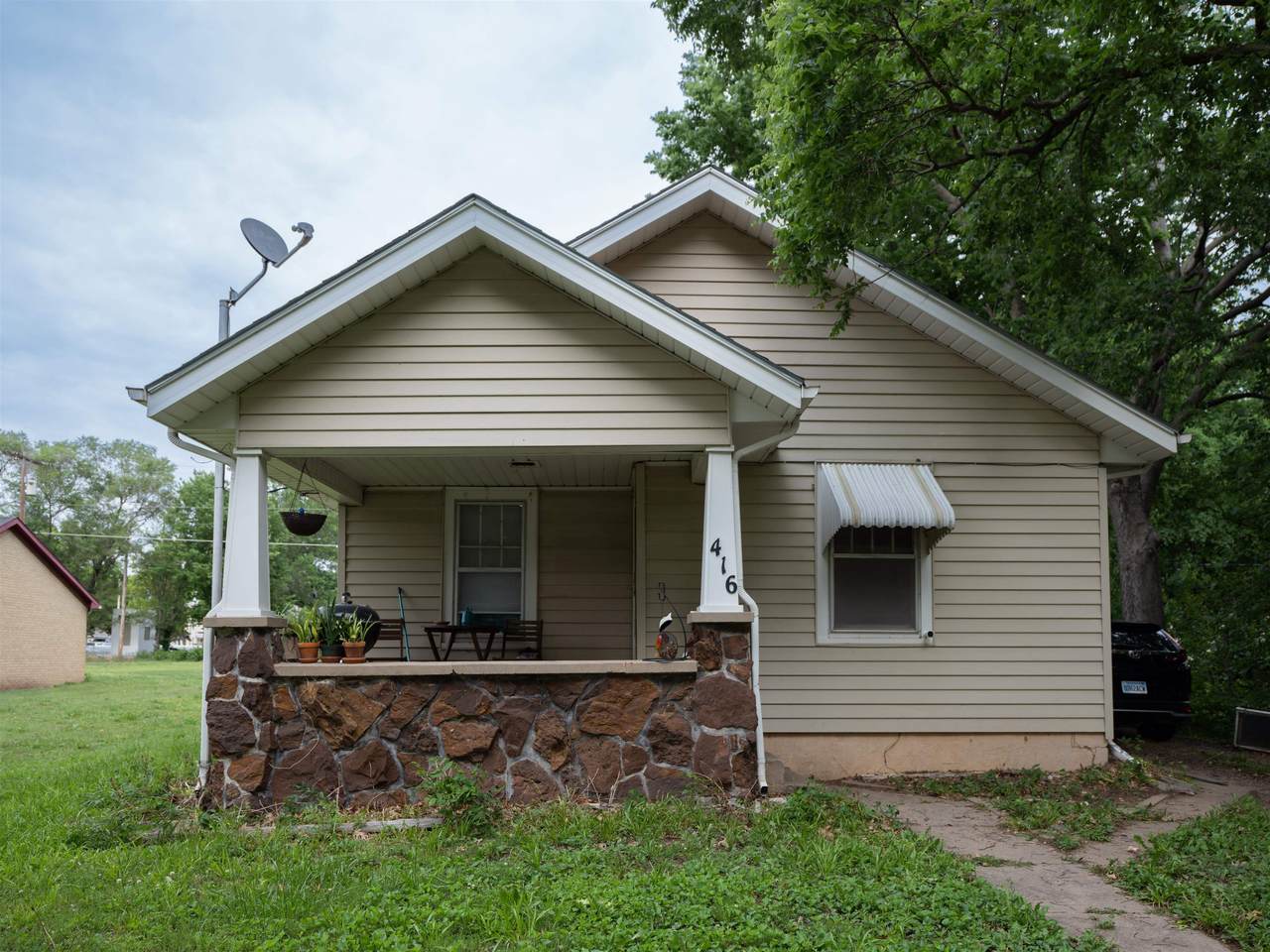 416 Struble St - Photo 1