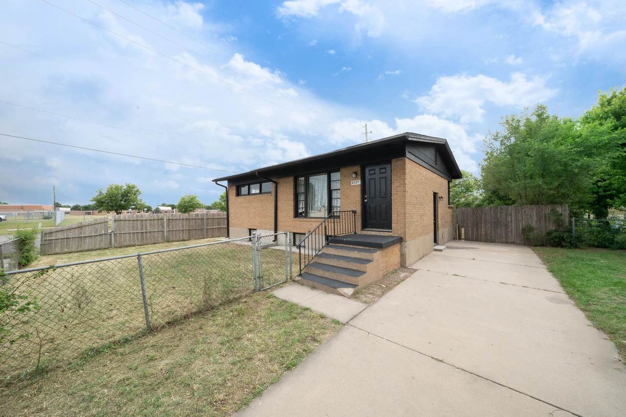 2337 Glenn Ave - Photo 1