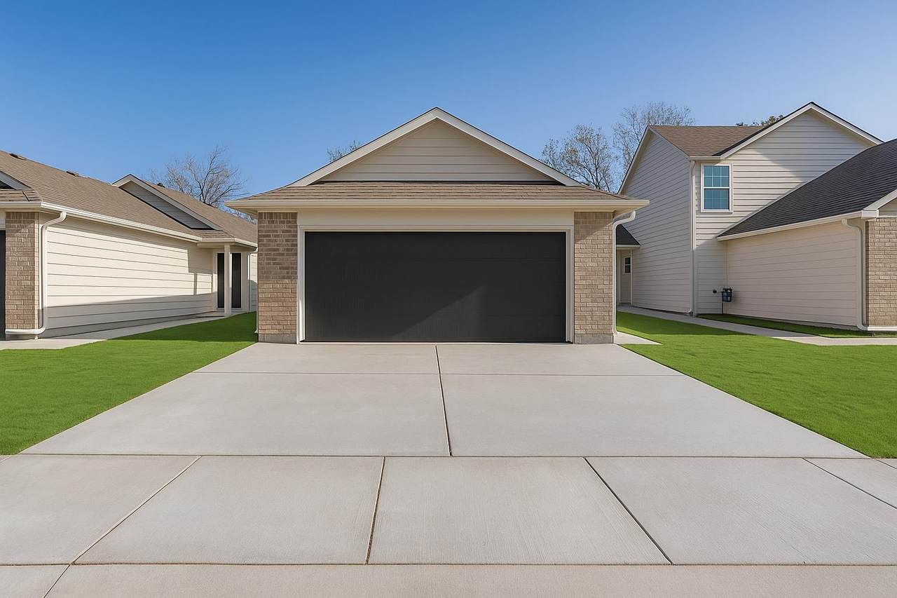 1607 Limuel St - Photo 1