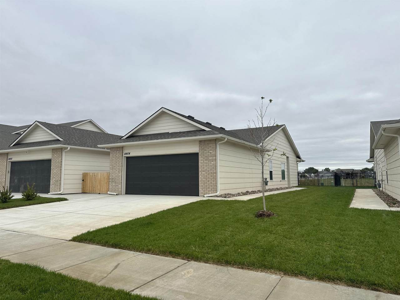 4521 Sandplum - Photo 1