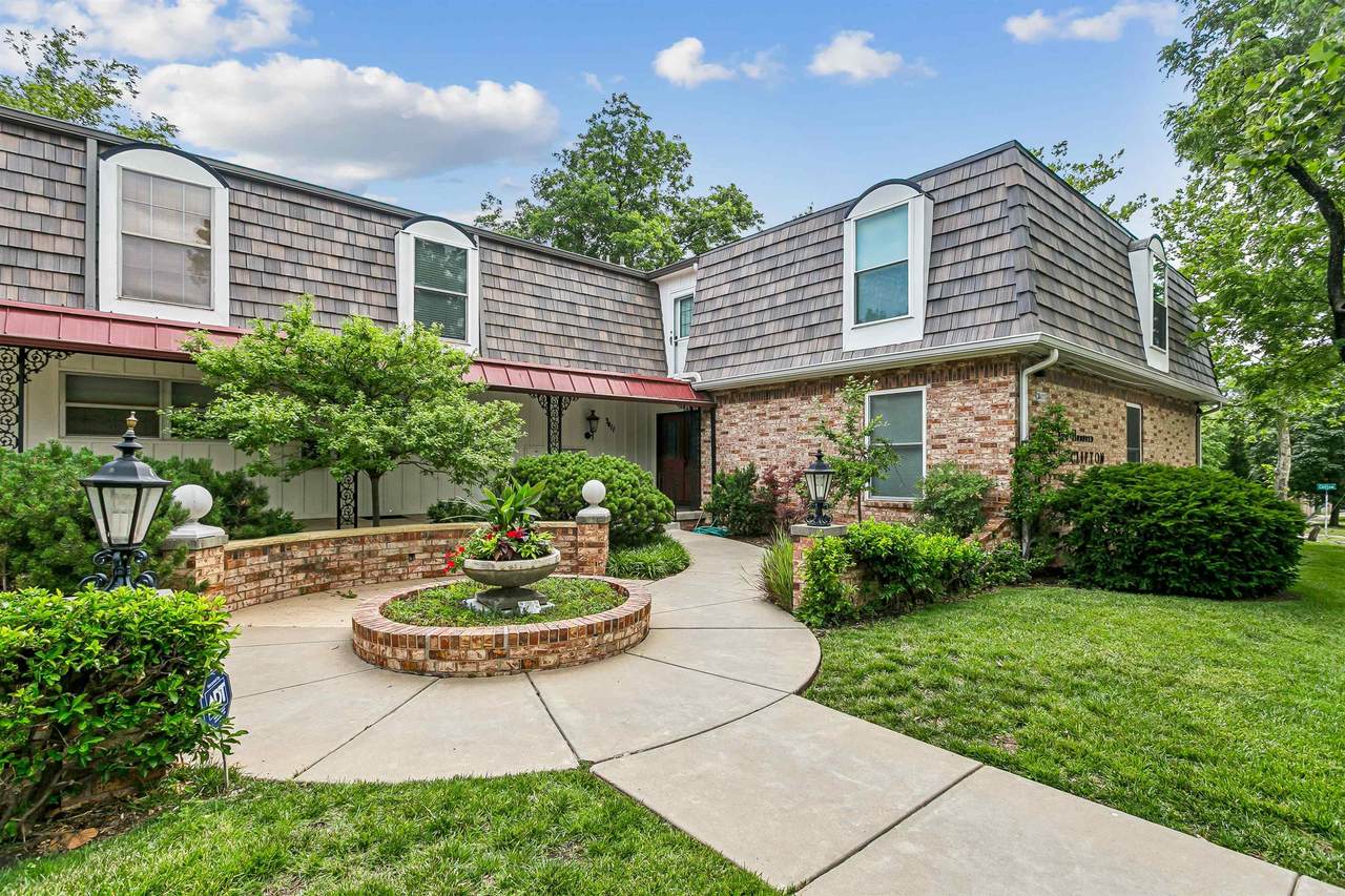 3411 Oakland Ave - Photo 1