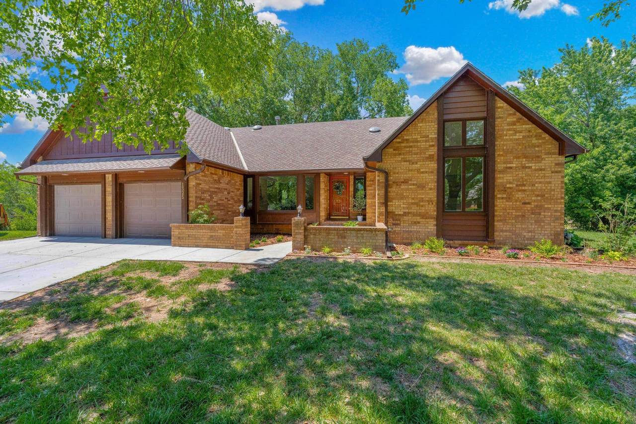 1325 Covington Cir - Photo 1