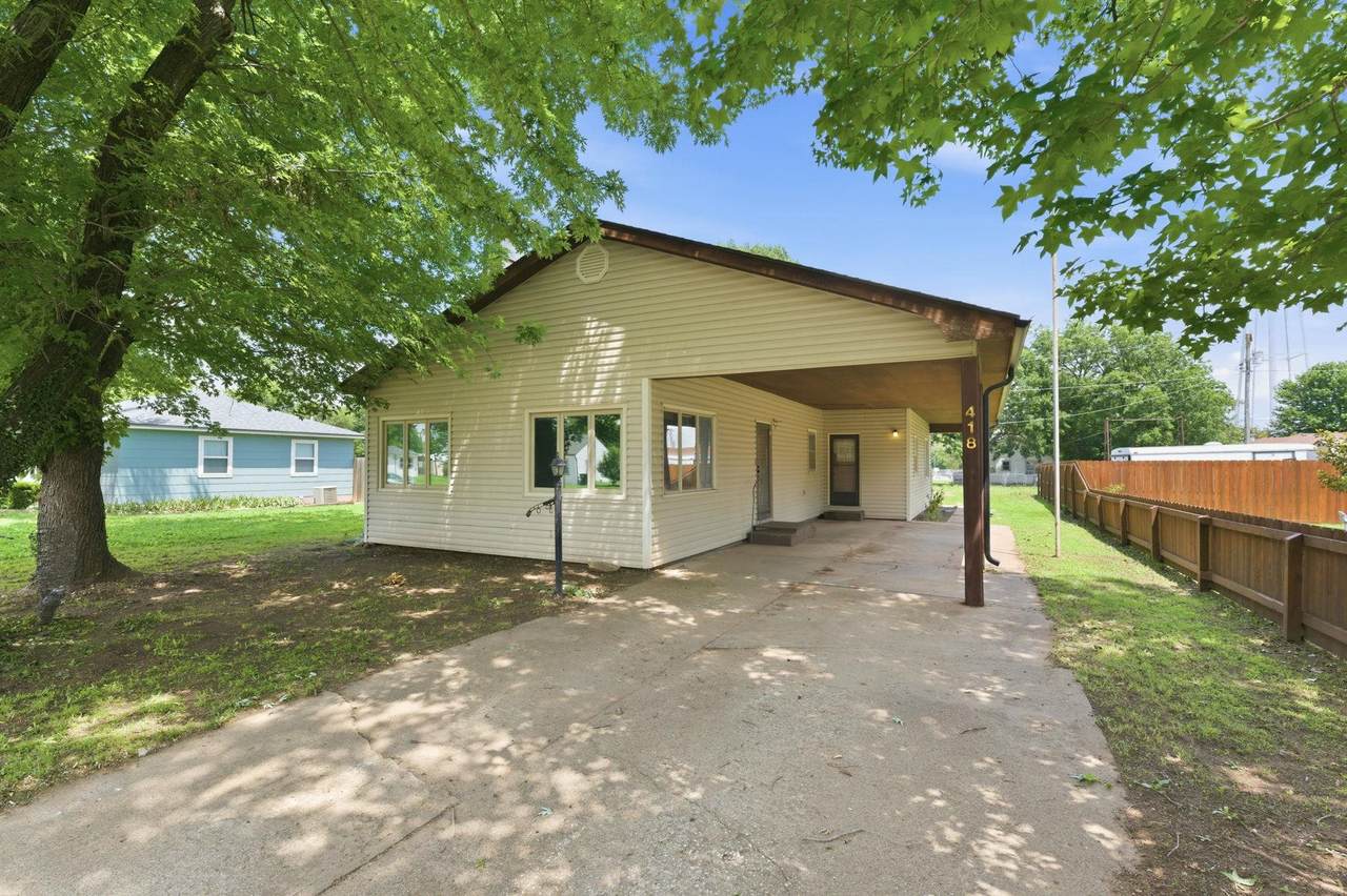 418 Briarwood - Photo 1