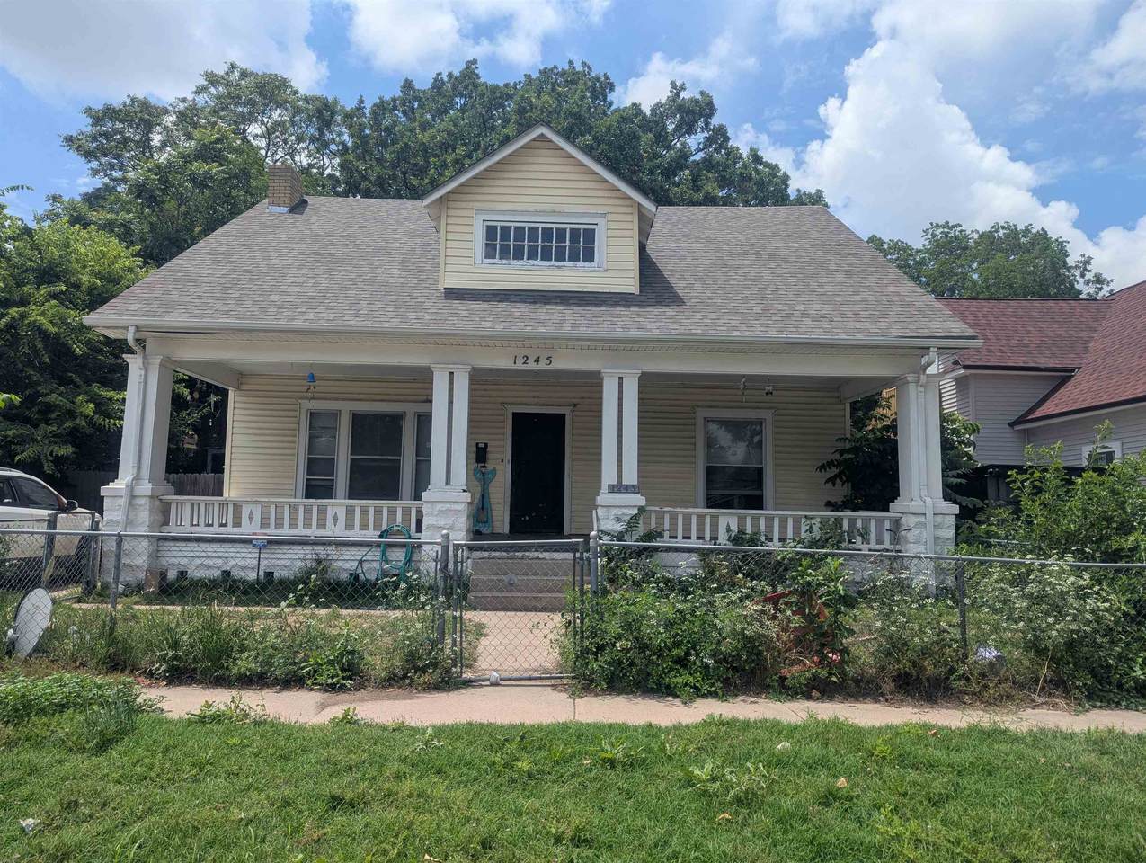 1245 Main - Photo 1