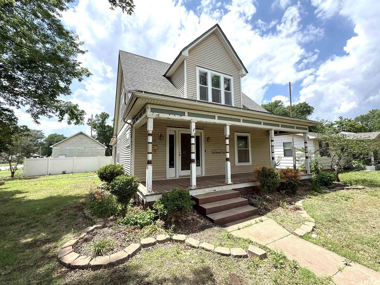 202 Madison Ave - Photo 1