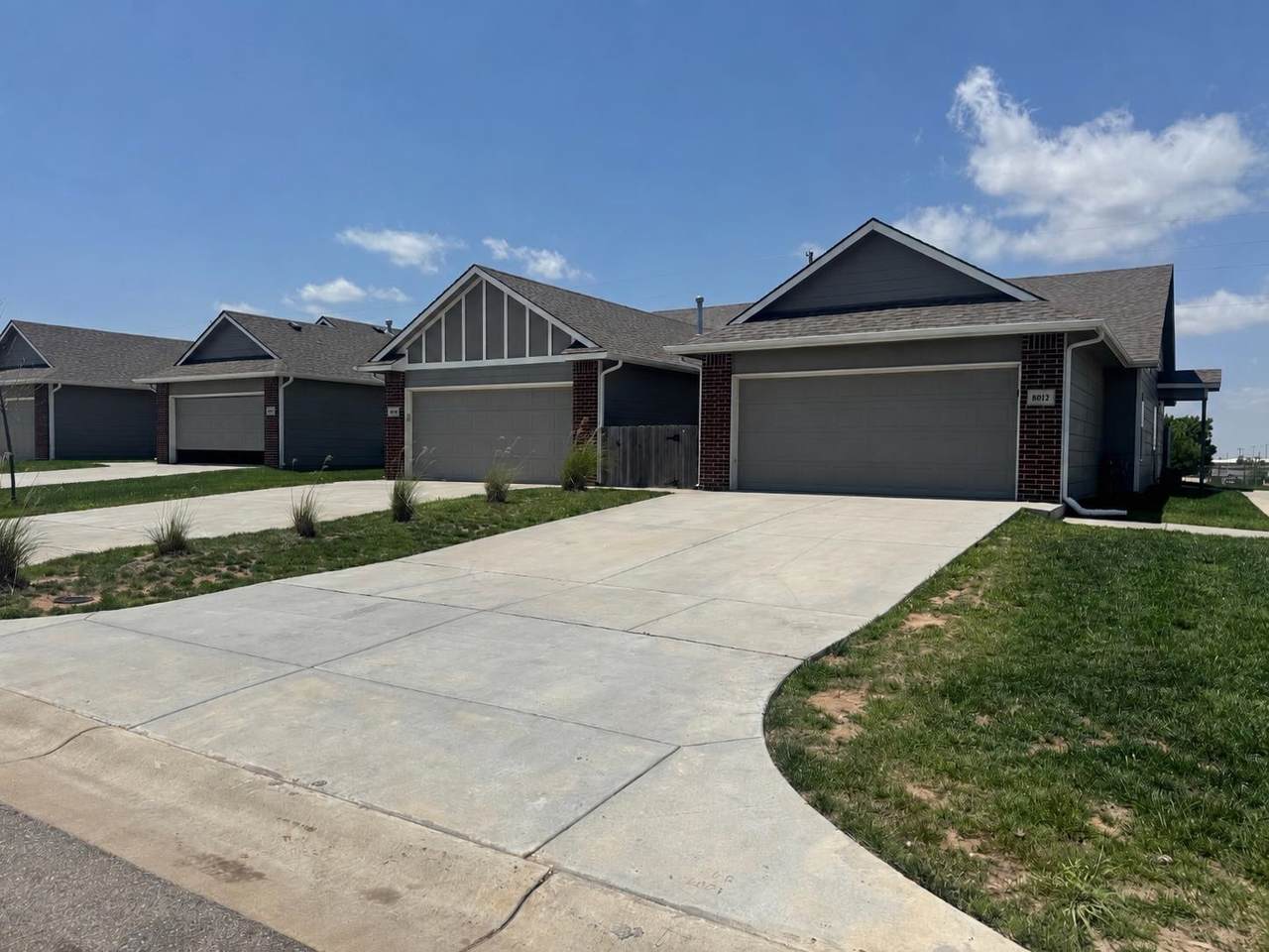 8010-8012 34th Ct S - Photo 1