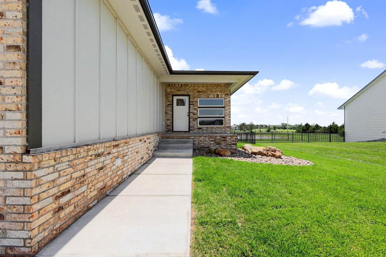 https://bt-photos.global.ssl.fastly.net/wichita/1280_boomver_1_674476-1.jpg