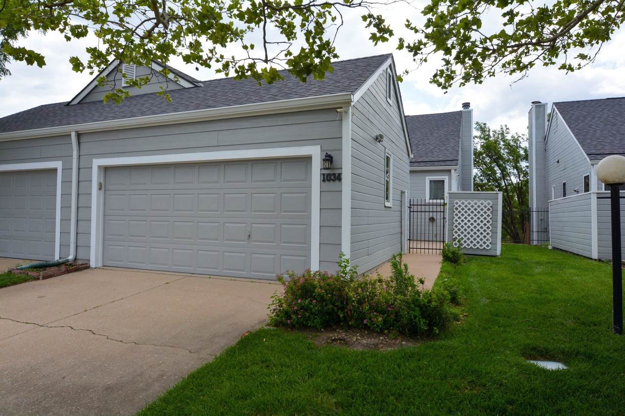 1034 Bayshore St. - Photo 1