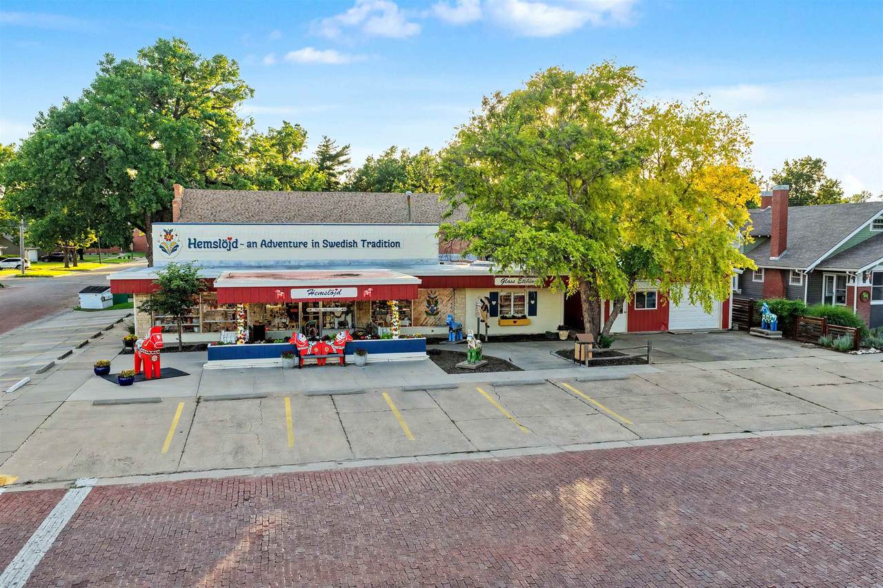 201 Main St. - Photo 1