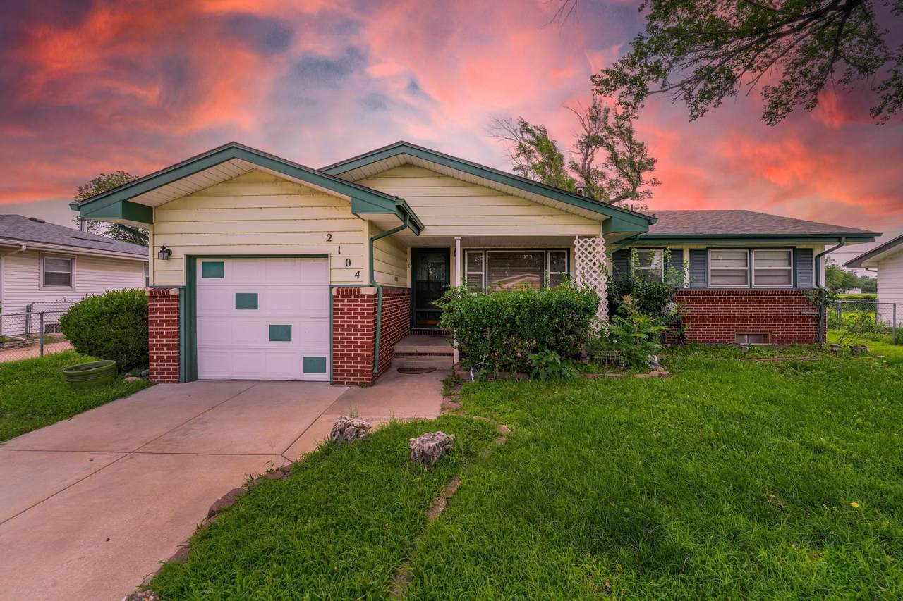 2104 Osage Ave. - Photo 1