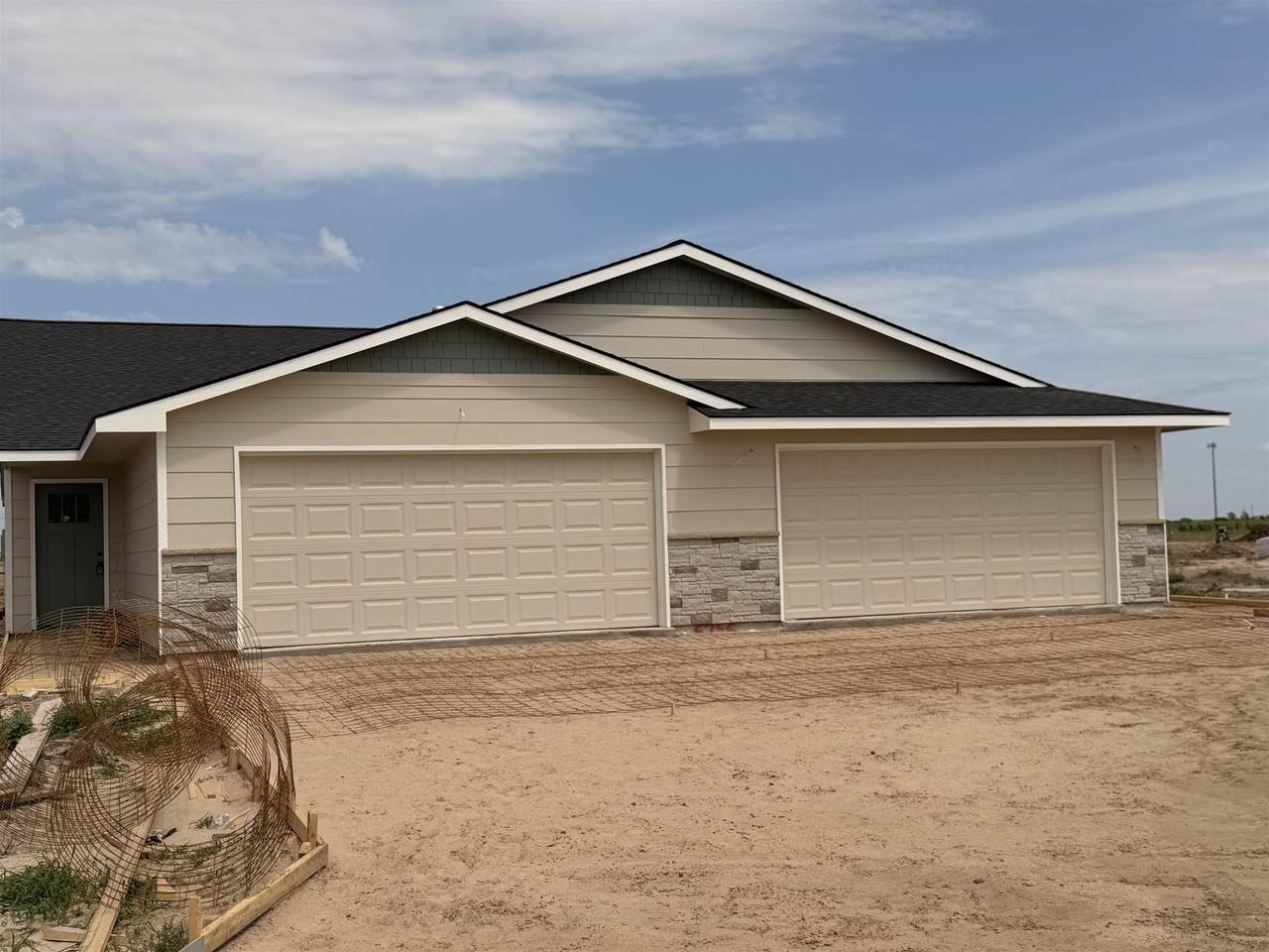 2922 Cedar Crest - Photo 1