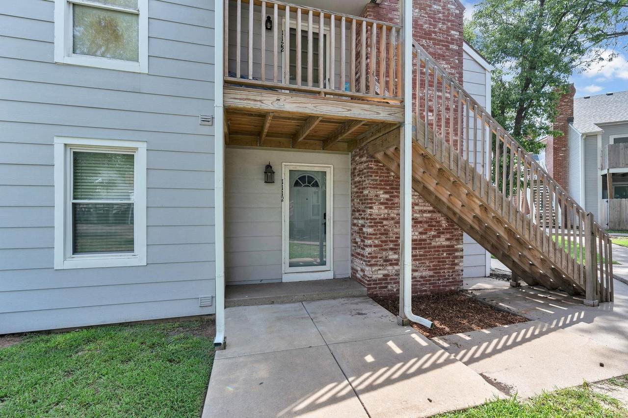 1717 Cypress #1112 - Photo 1