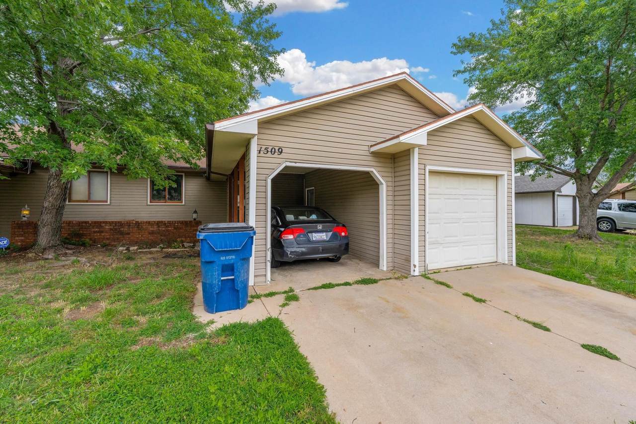 1509 Smith Cir - Photo 1