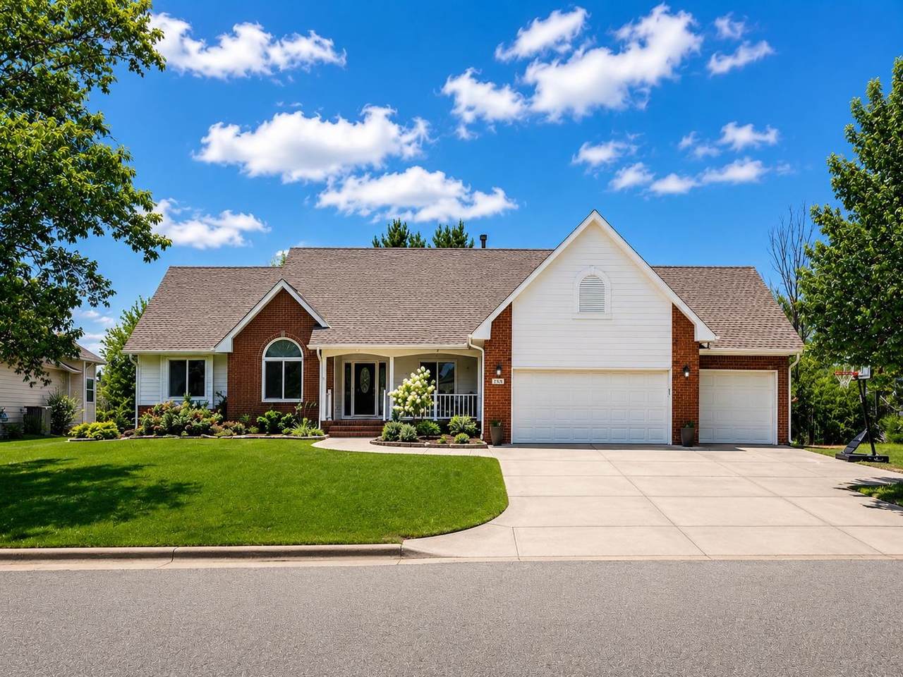 753 Bramerton St. - Photo 1
