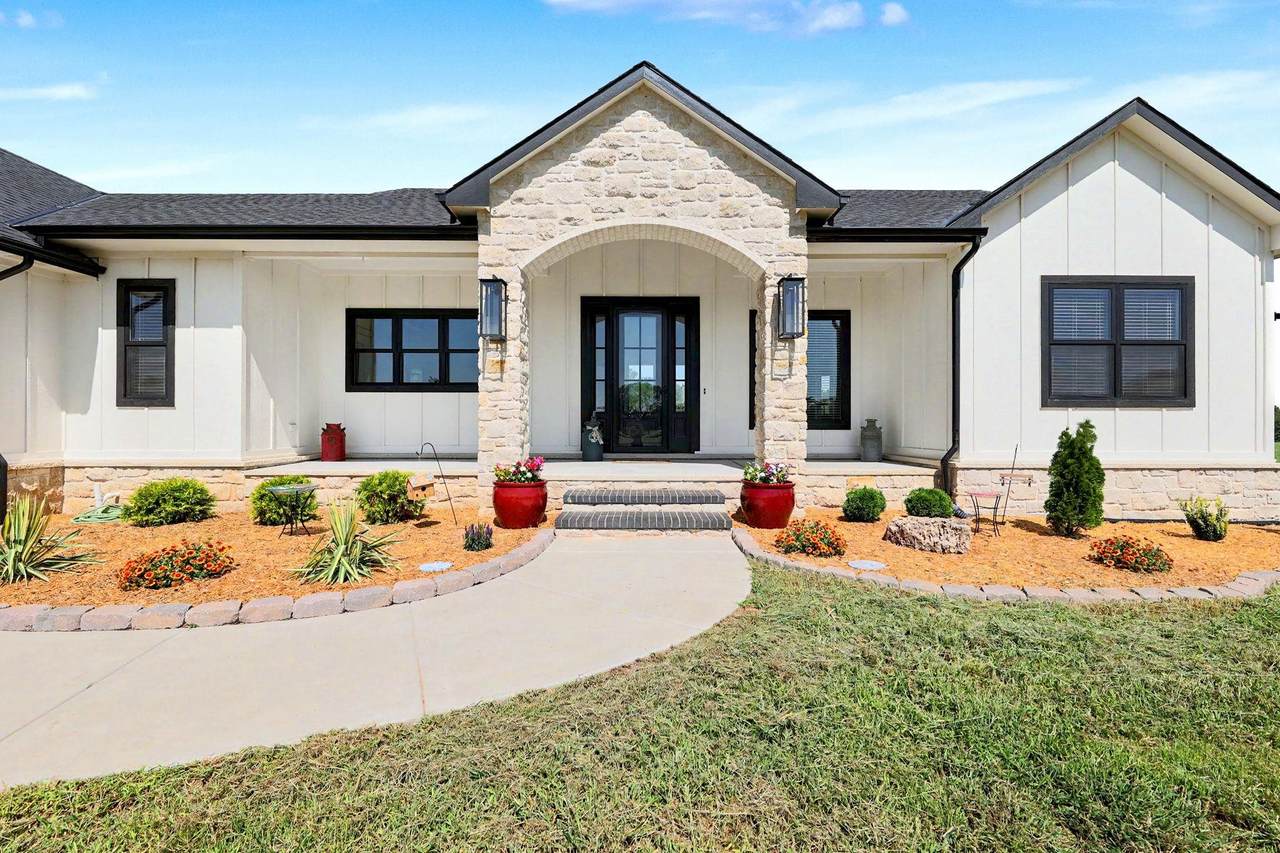 20465 Tawakoni Rd - Photo 1
