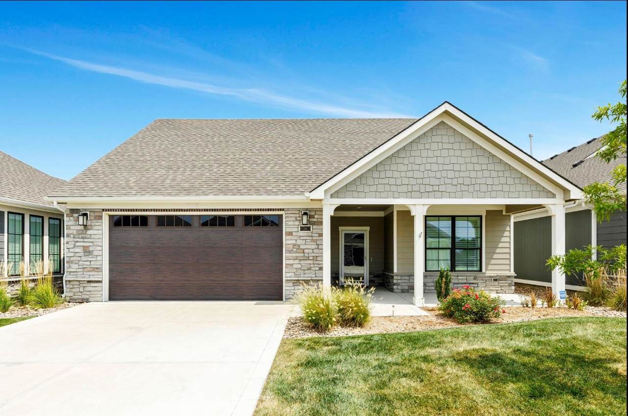 136 Legacy Way - Photo 1