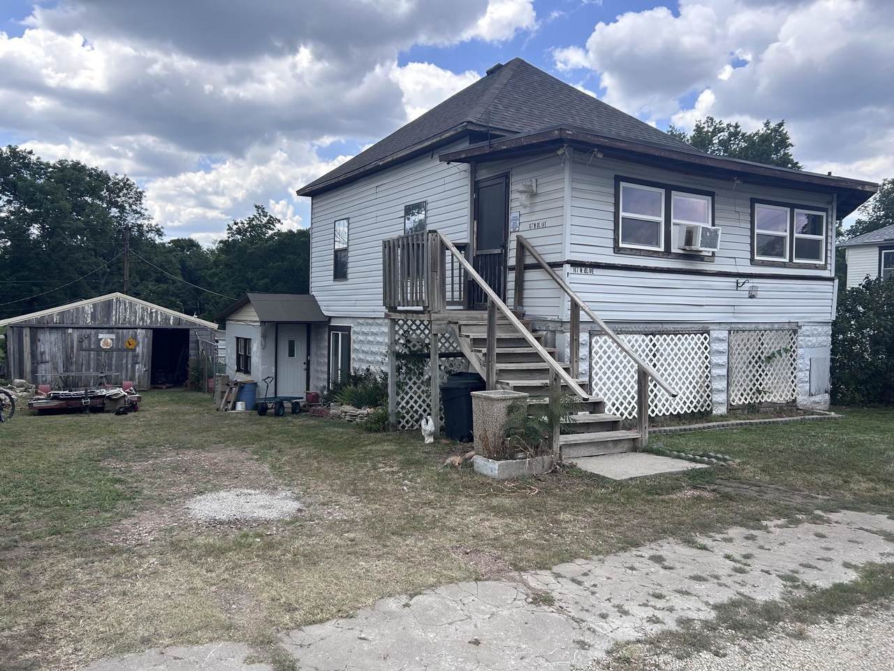 107 Olive St - Photo 1