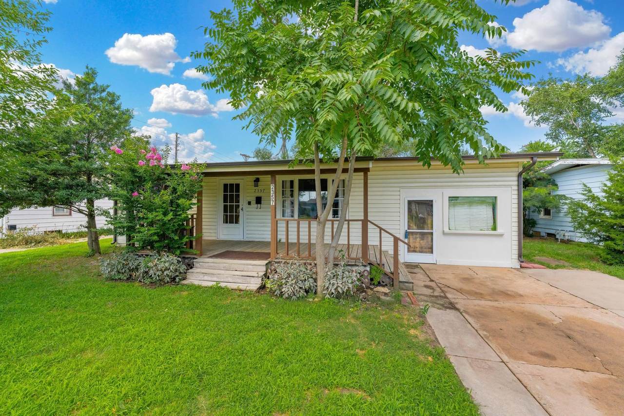 2357 Walnut St - Photo 1