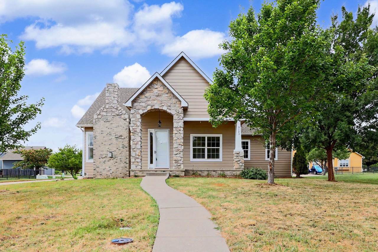 5123 Hampton - Photo 1