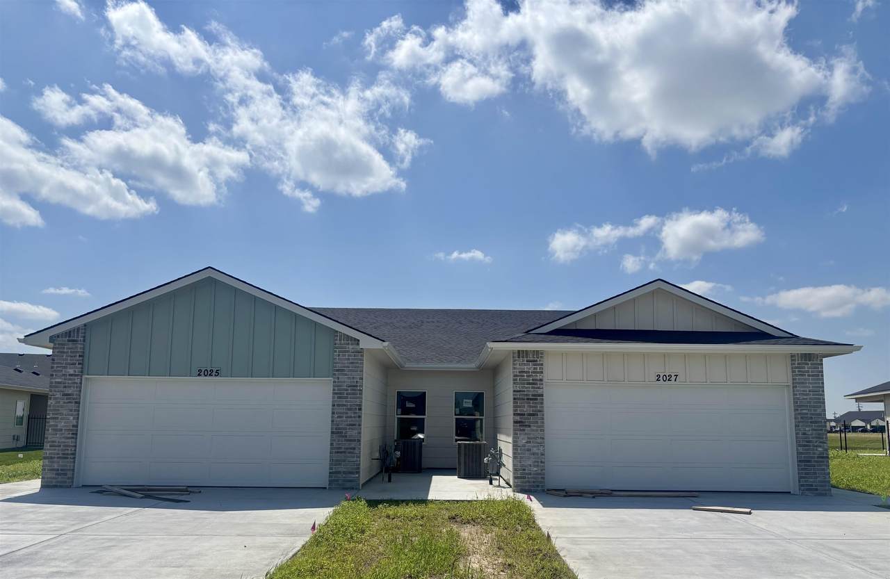 2025-2027 Melody Ln - Photo 1