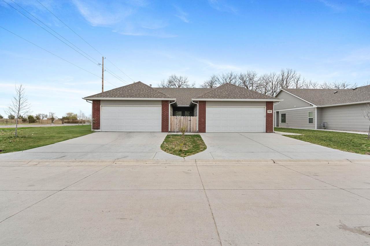 5501 Colburn - Photo 1