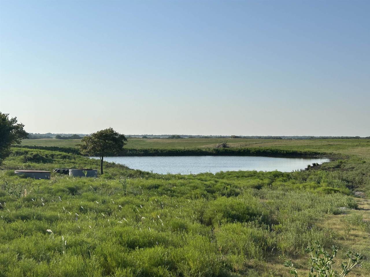  72nd - Photo 1