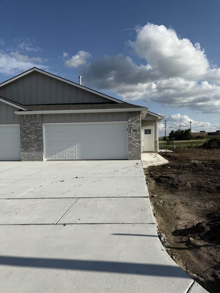 12803 Blake St - Photo 1
