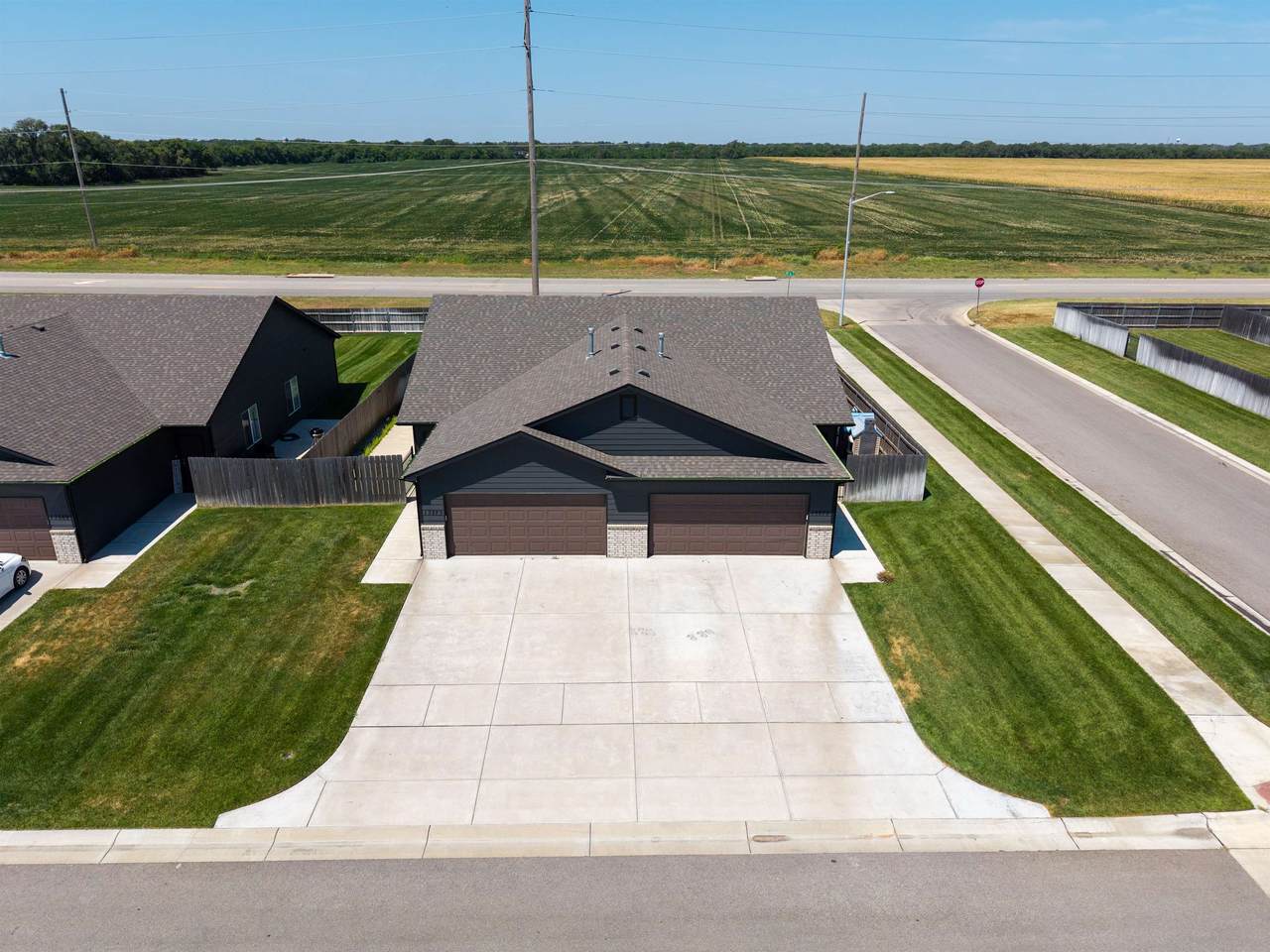 13573-13575 Haskell Ct - Photo 1