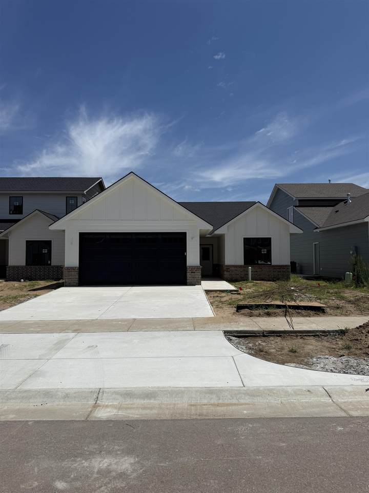 5598 Wandering Way - Photo 1