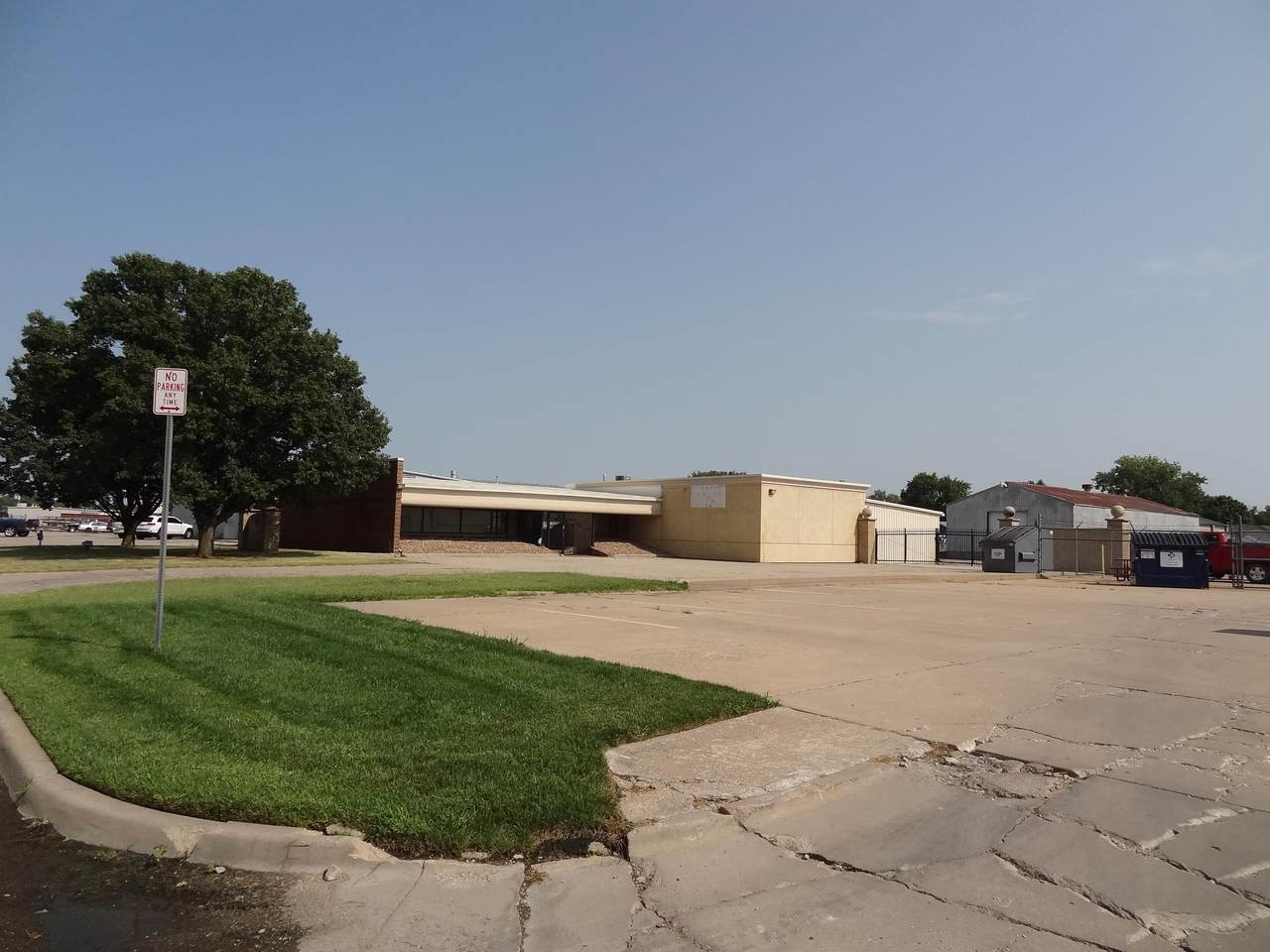 https://bt-photos.global.ssl.fastly.net/wichita/1280_boomver_1_677340-1.jpg