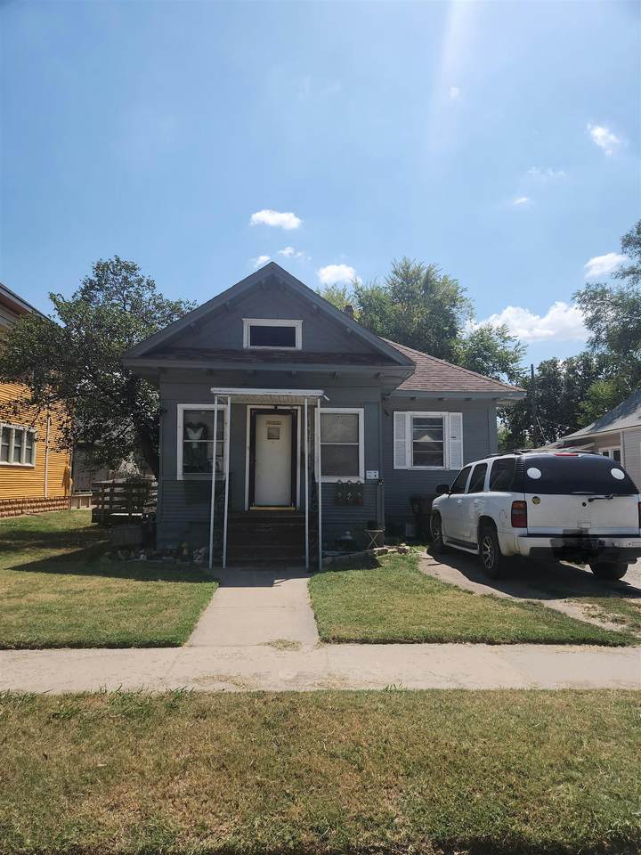 1807 Maple - Photo 1