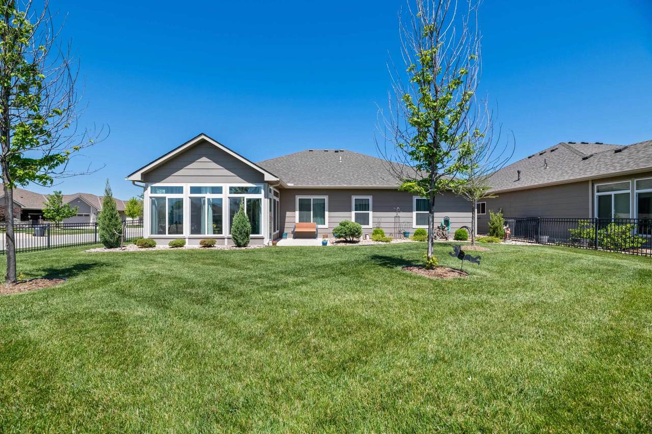 3632 Lakeway Ct - Photo 1