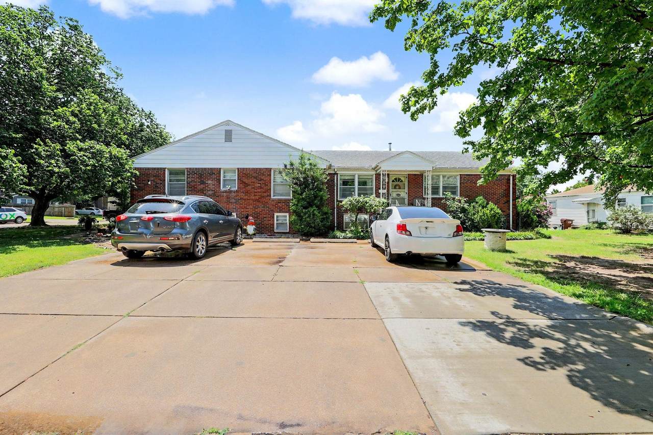 3421 & 3423 Penley Dr - Photo 1