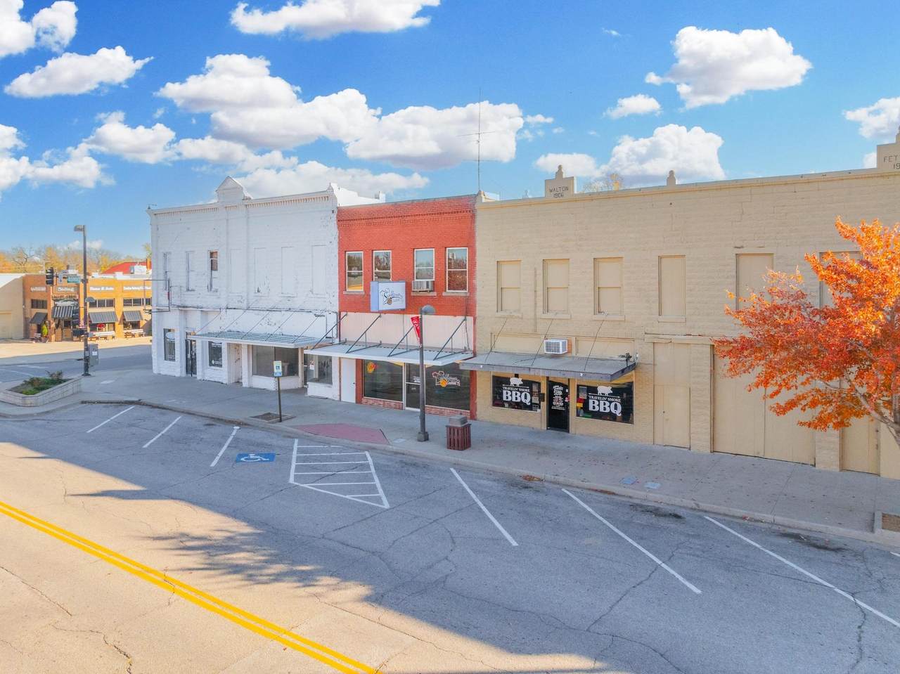 217 Washinton - Photo 1