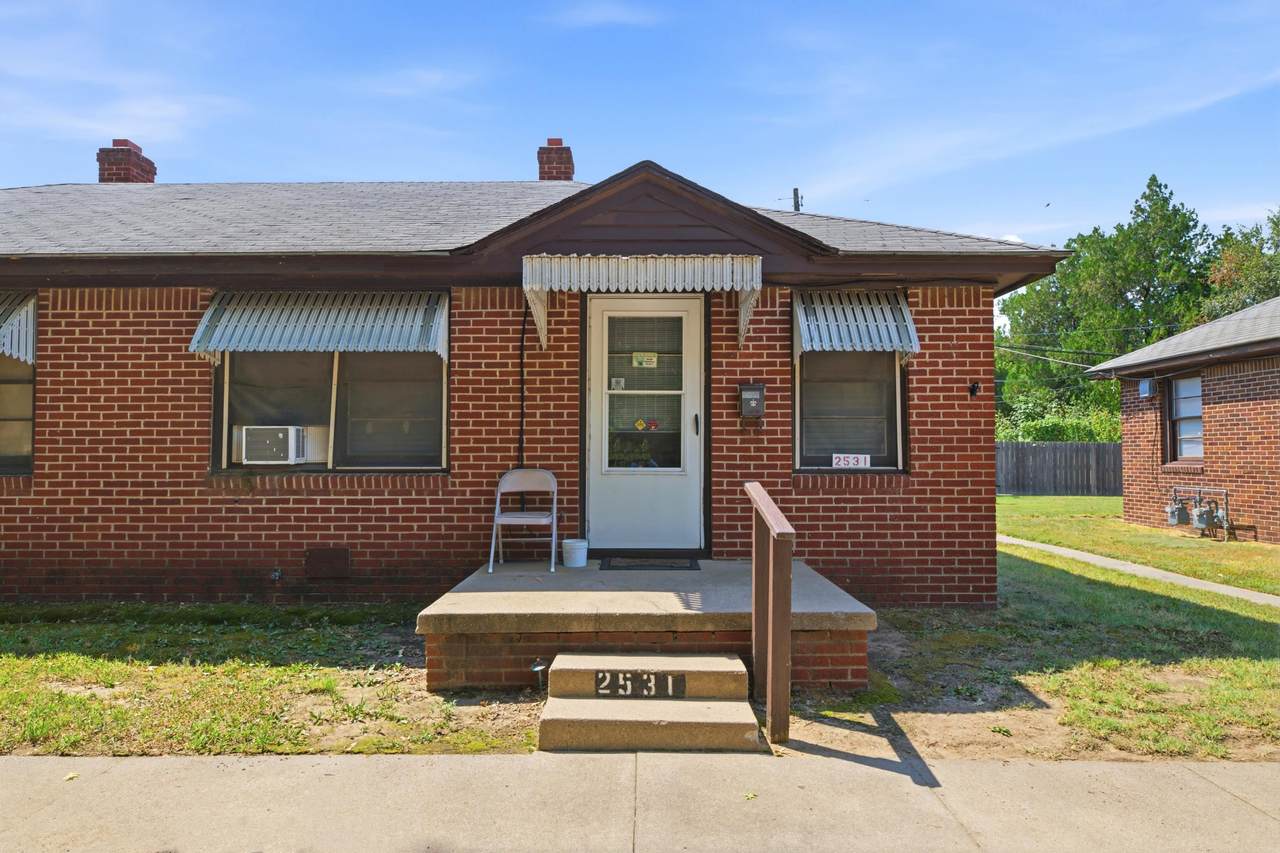 2531 Ellis Ave - Photo 1