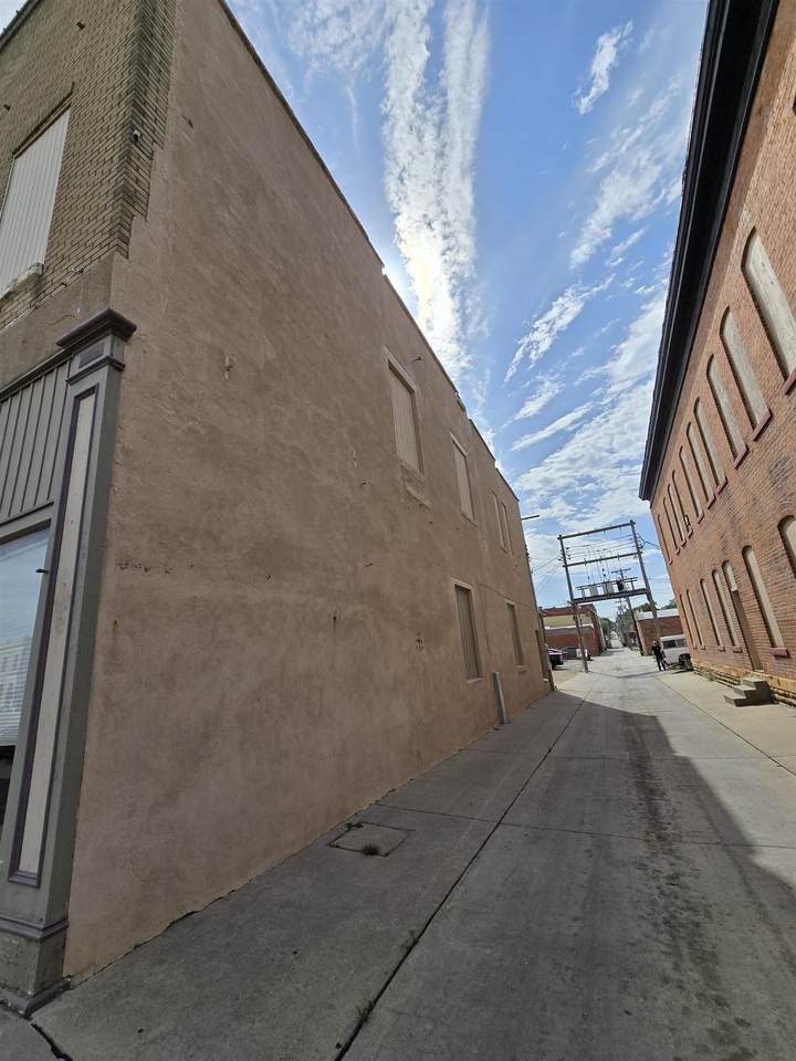 https://bt-photos.global.ssl.fastly.net/wichita/1280_boomver_1_678747-1.jpg