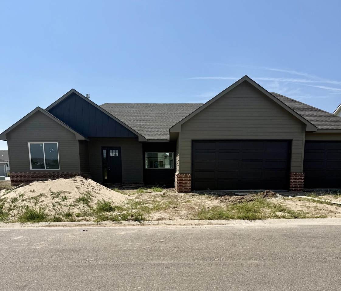 12075 Shadowridge St - Photo 1