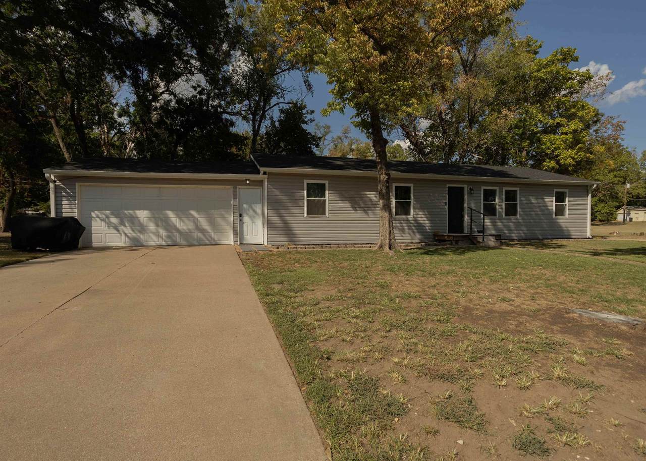 710 Vine - Photo 1