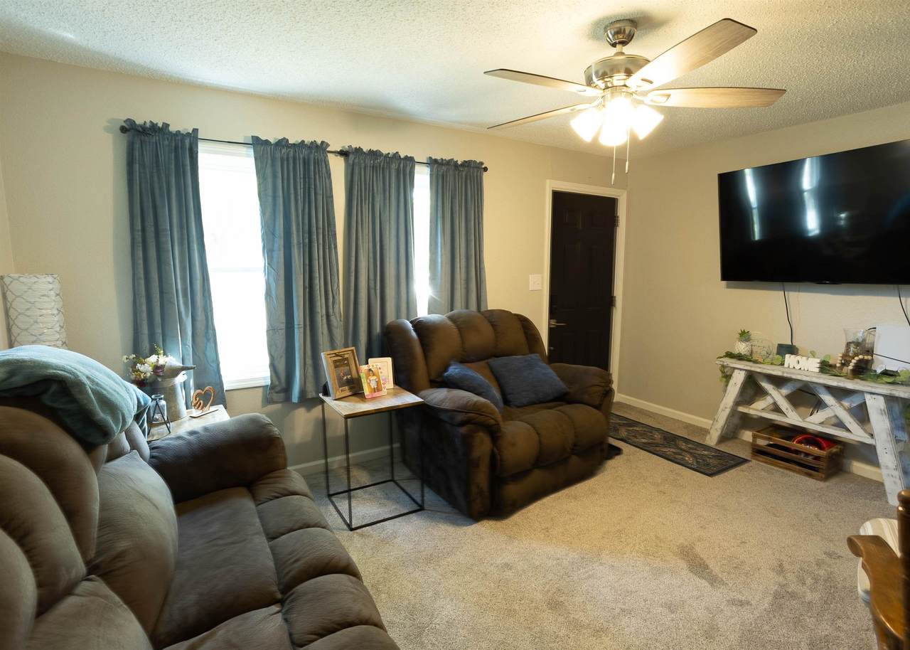 https://bt-photos.global.ssl.fastly.net/wichita/1280_boomver_1_678832-1.jpg