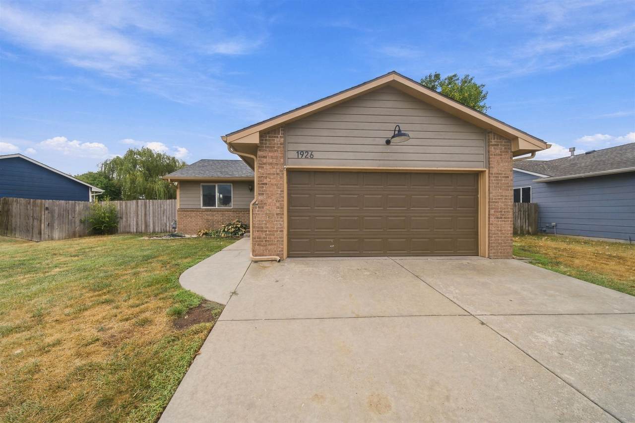1926 Mcrae Dr - Photo 1