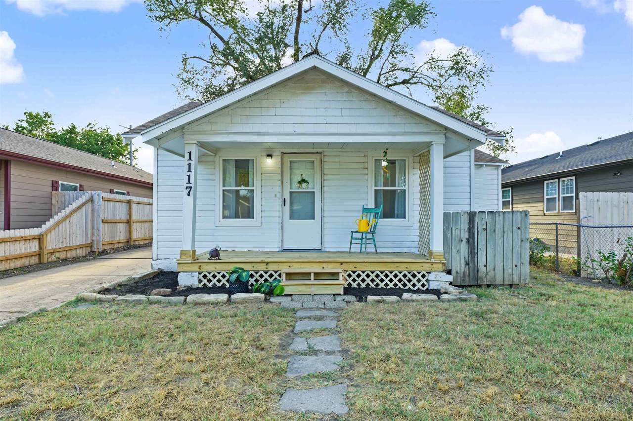 1117 8th St - Photo 1